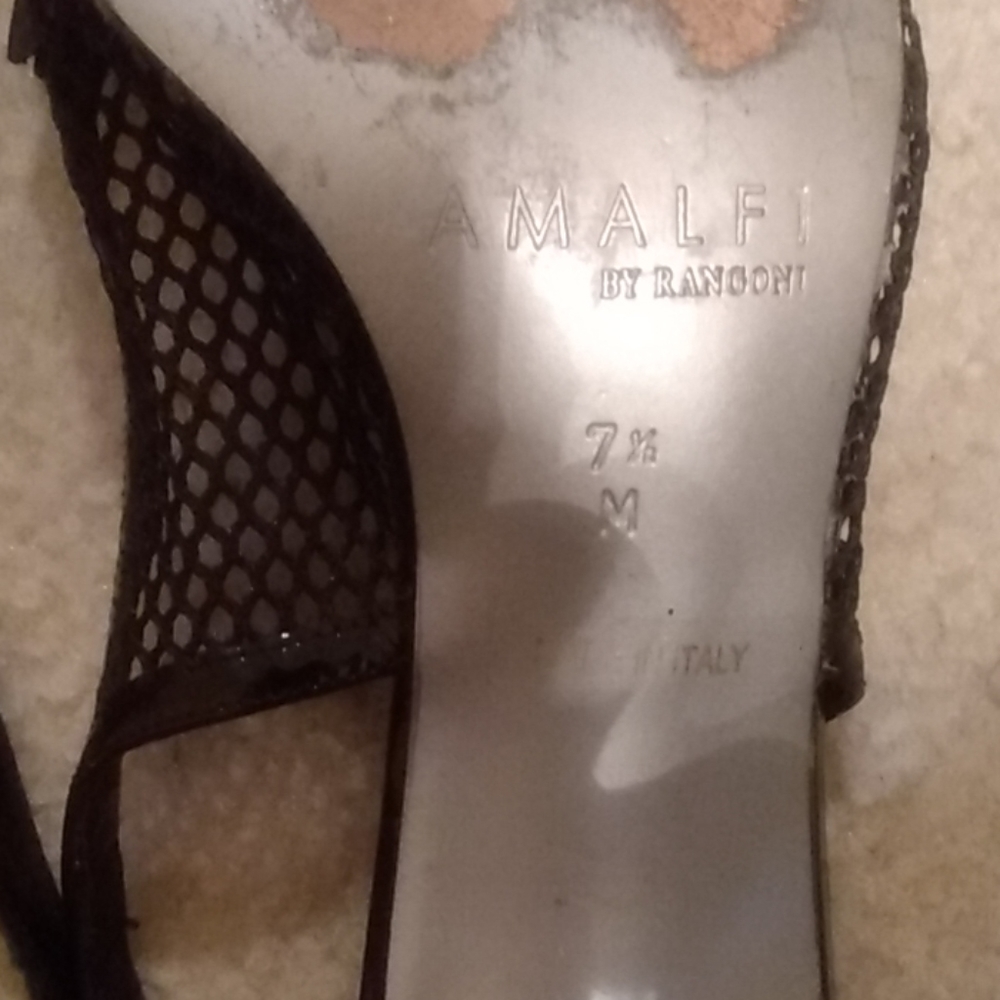 Shoes - Picture 5 of 7